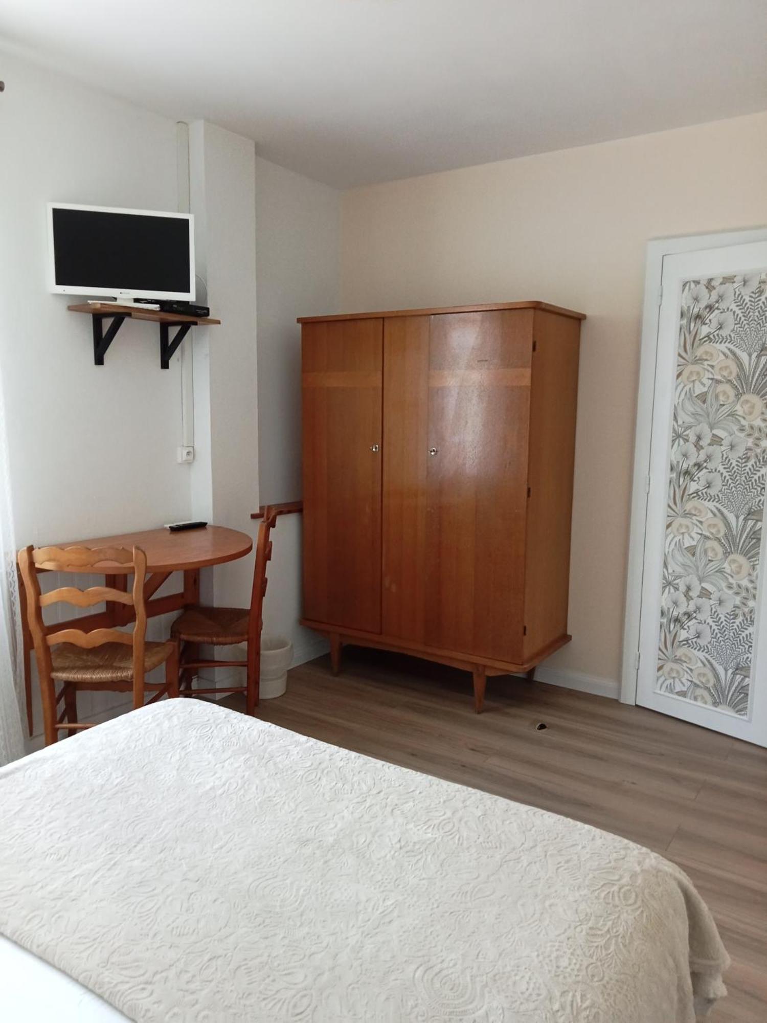 L'Auberge De Lugos Экстерьер фото